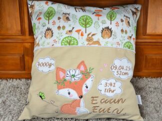 Geburtskissen mit Name, Datum, Gewicht, Größe und Uhrzeit bestickt - handgemacht von Stickfinchen