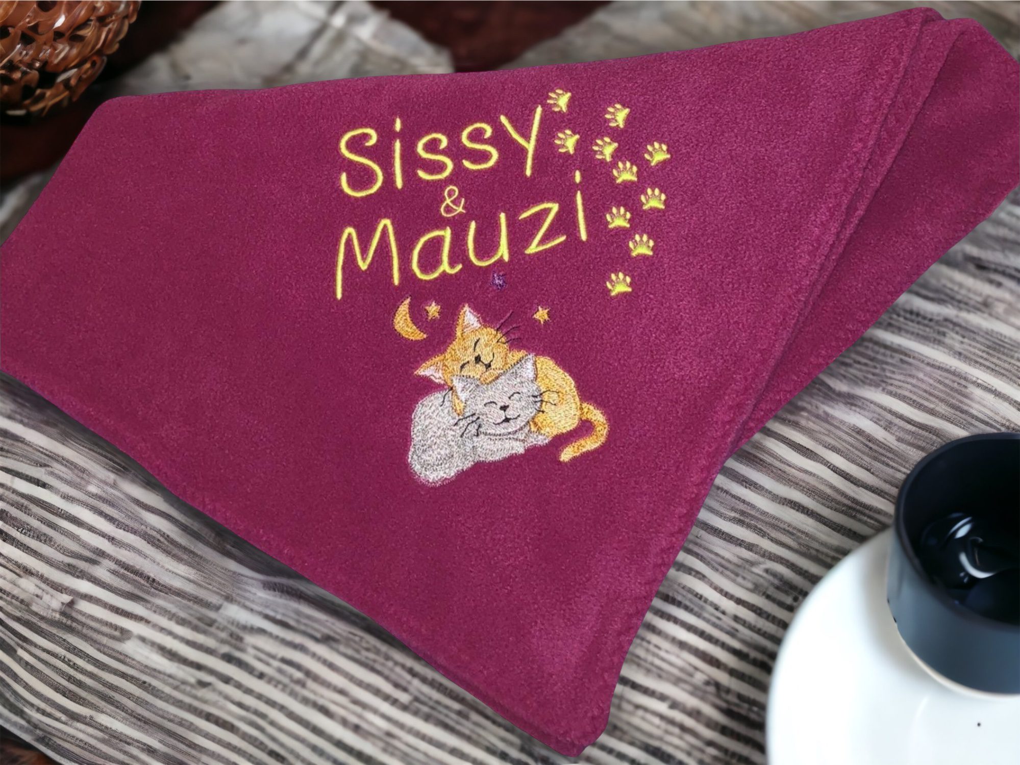 Katzendecke mit Name und Motiv personalisiert