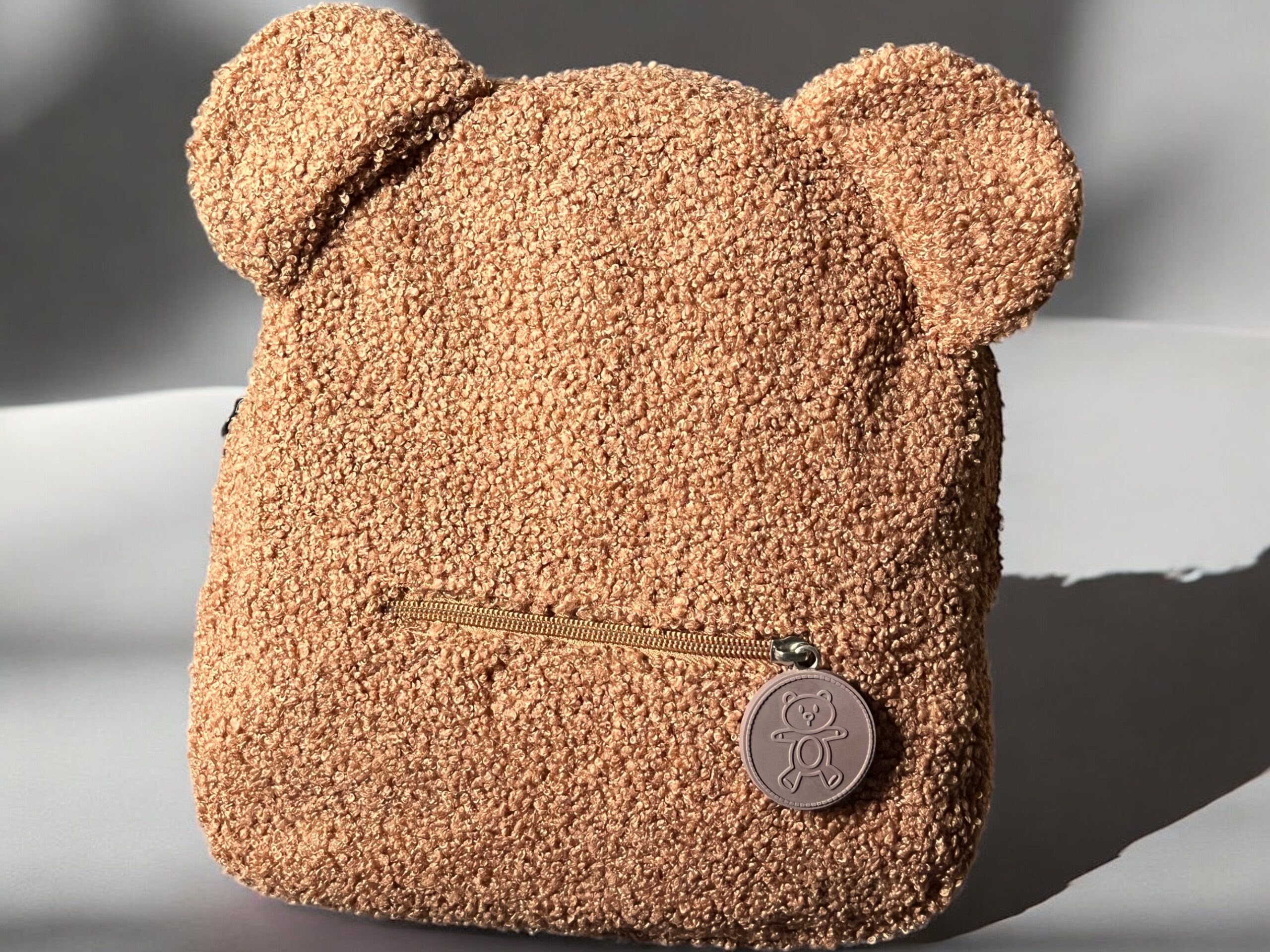 Kindergartenrucksack braun Plüsch mit Namen bestickt