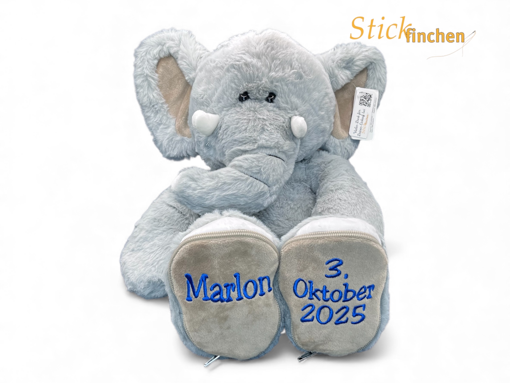 Kuscheltier Elefant mit Namen bestickt von Stickfinchen