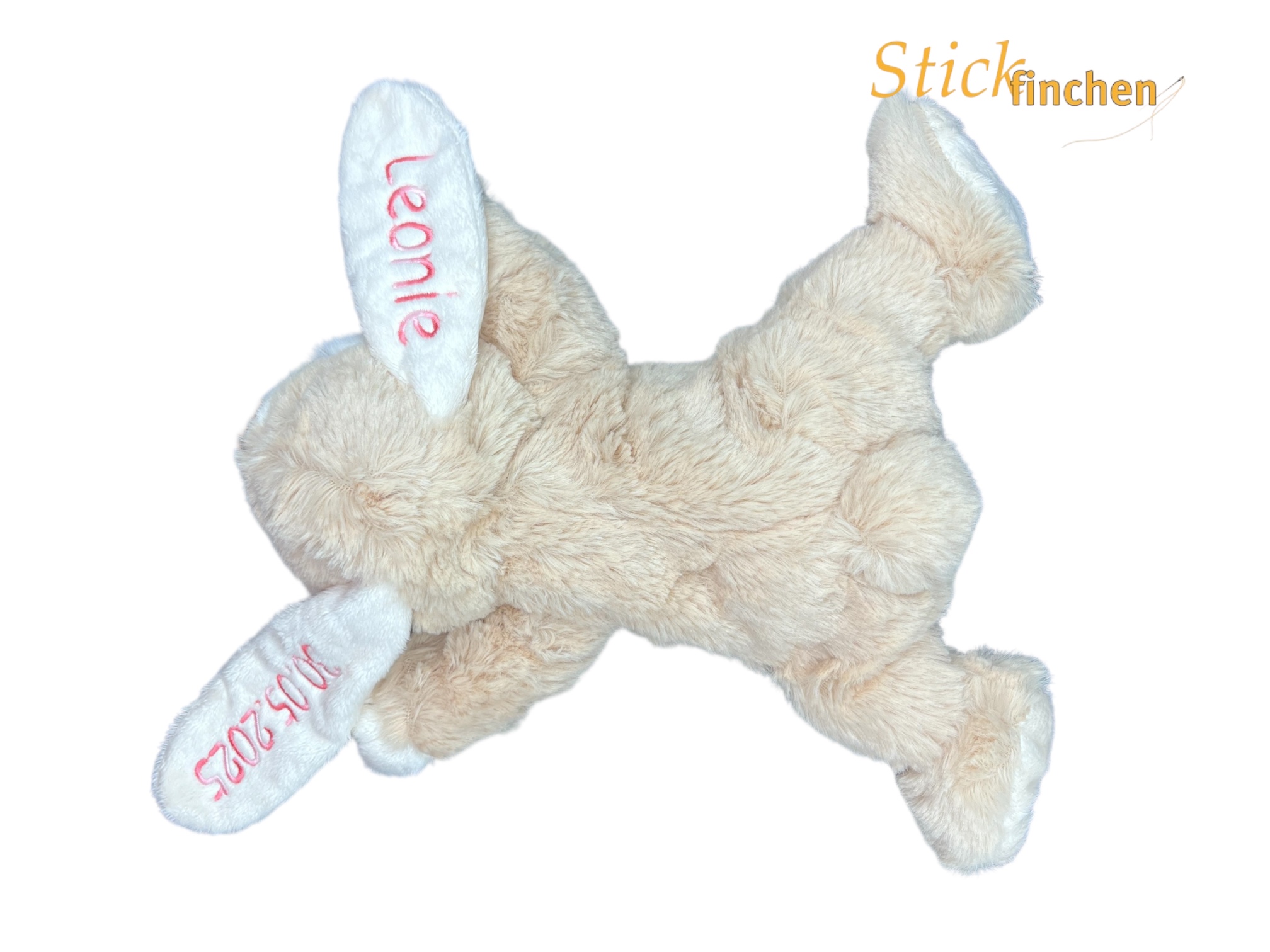 Kuscheltier Hase Kaninchen mit Namen und Datum bestickt von Stickfinchen
