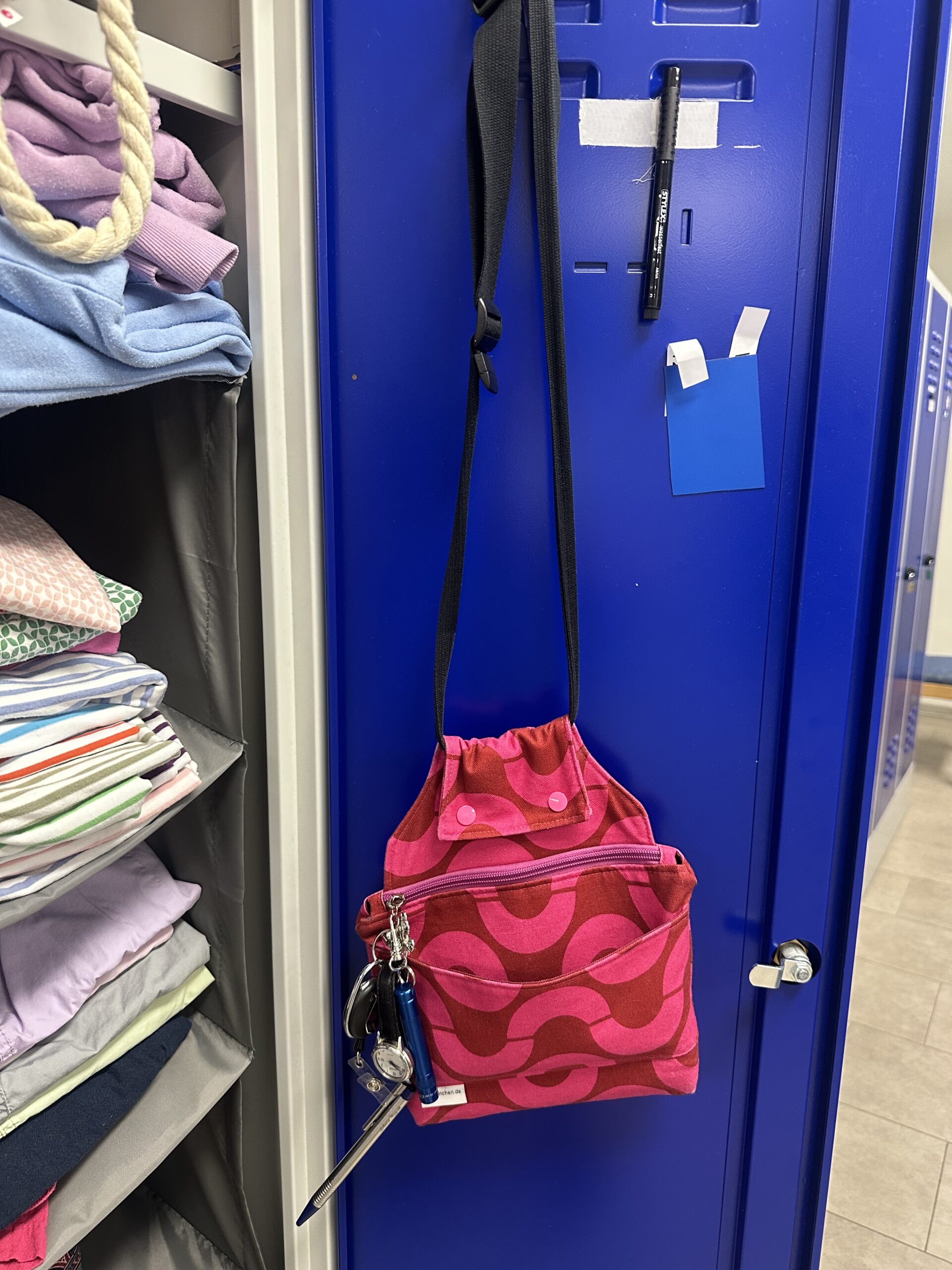 Gürteltasche von Stickfinchen im Arbeitsalltag