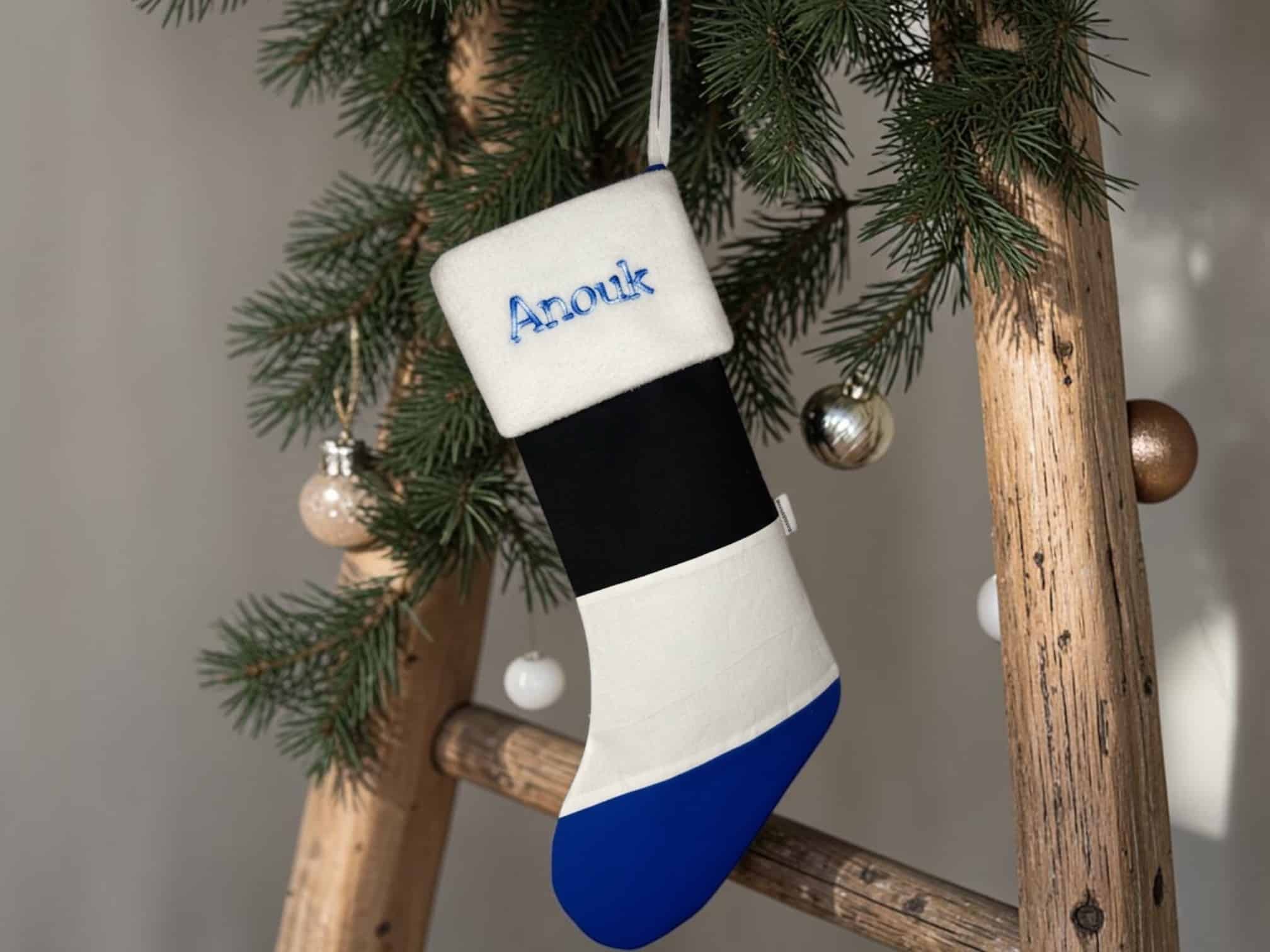 Nikolausstiefel mit Namen schwarz weiss blau Fussball personalisiert